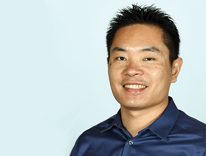 Jia Jiang smiling in headshot photo