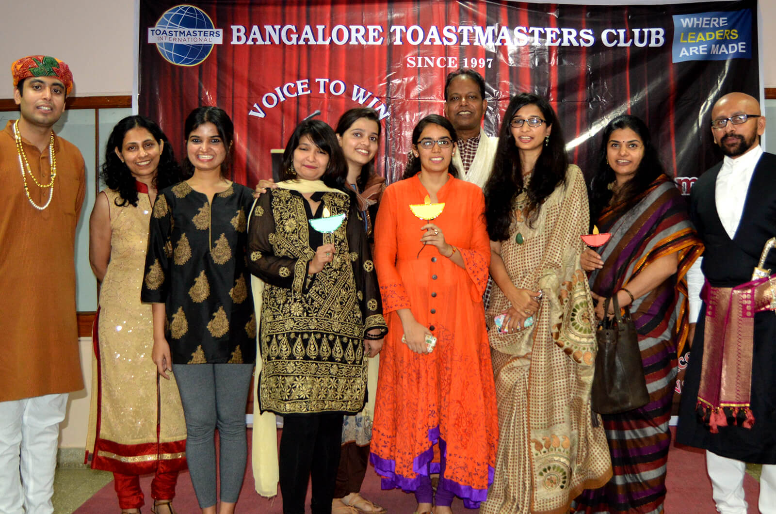Members of the Bangalore 91传媒 club donned traditional Indian dress during their weekly meeting to celebrate Diwali festival.